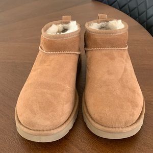 ULTRA MINI UGGS in Chestnut Size 8